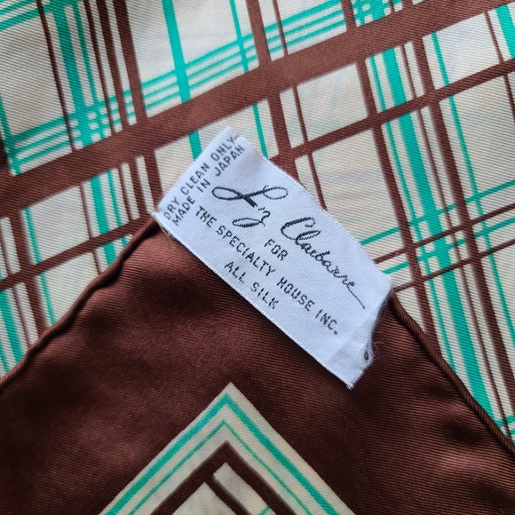 Liz Claiborne Patterned Silk Scarf Made in Japan - Picture 4 of 4